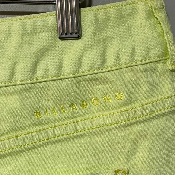 Billabong Laneway Distressed  Denim Cut-Off Shorts - Picture 4 of 12